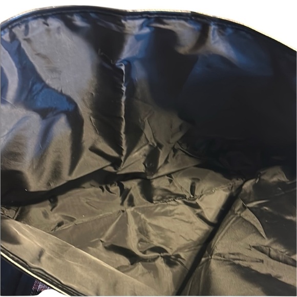 Victoria's Secret Black and Red Glamorous Tote and Cosmetic Bag - Picture 6 of 10